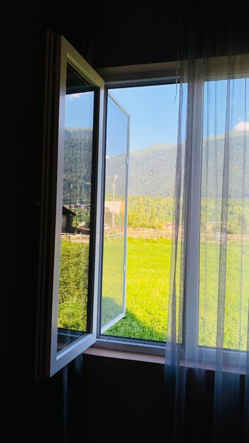 Lela Guest House Местия Экстерьер фото