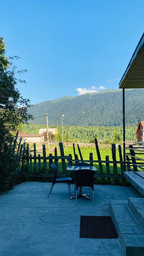 Lela Guest House Местия Экстерьер фото